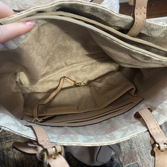 Michael Kors Purse - Picture 3 of 4